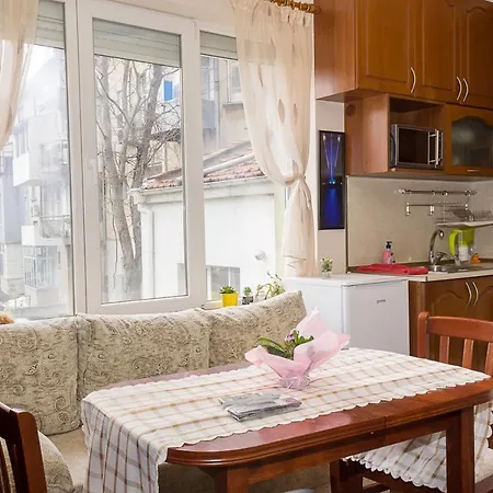Cozy Flat With Great Location Near Sea Garden By Flat Mаnager Apartment *